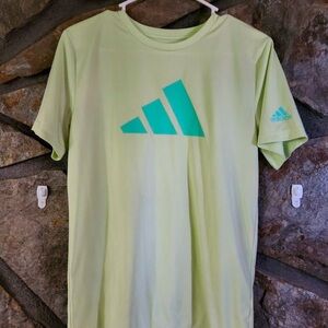 ADIDAS TIMELESS TEE WITH TREFOIL STYLE IN EASY-WEAR COTTON.